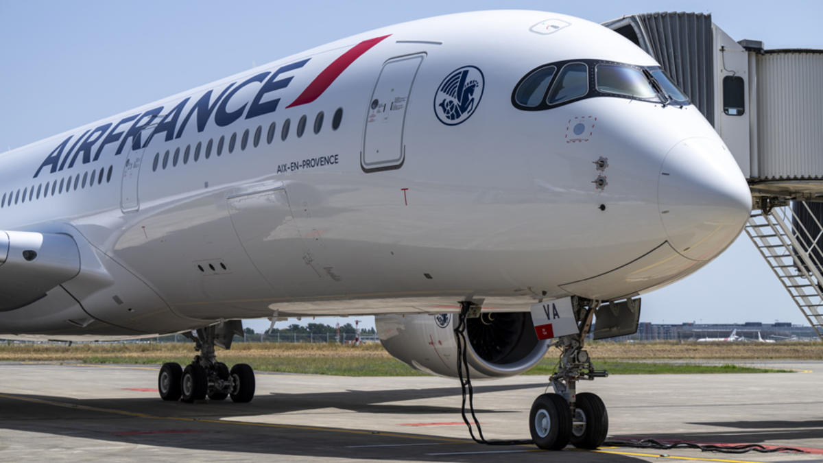 Air France welcomes its 21st A350 featuring the ne | Airbus